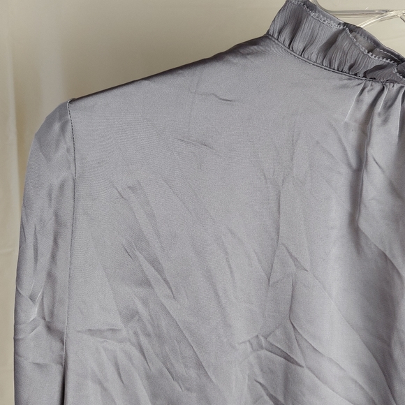 Size 2 Button Down Blouse WHBM - Picture 16 of 16
